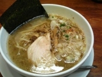 「塩鰹ラーメン（太麺）」@らーめん RYOMAの写真