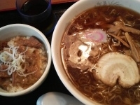 「東京ラーメン特別セット￥880」@やきとん 田舎門の写真