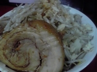 「たま小ラーメン（ヤサイニンニクちょっとカラメ）&巻きチャー」@蓮爾 登戸店の写真