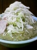 「小ラーメン（麺カタメ・ニンニク・からめ・野菜）600円」@ラーメン二郎 亀戸店の写真