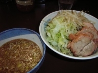 「つけめん 豚増し  野菜」@らーめん陸の写真