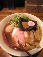 「特製中華そば」@つけめん 蕾の写真