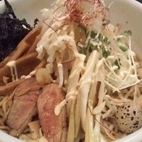 「526正油ラーメン（汁無し）+豚飯」@らーめん こじろう 526の写真