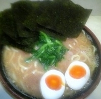 「のり玉ラーメン 850円」@神田ラーメン わいず 神田本店の写真