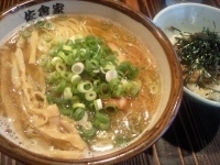 「中華そば+ミニチャーシュー丼（650円+250円）」@横浜家系佐倉家の写真