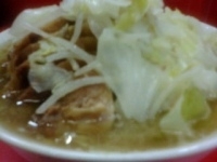 「小豚（野菜・にんにく）」@ラーメン二郎 三田本店の写真