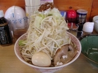 「味玉ふじ麺（中盛300g）+野菜タワー」@常勝軒 前橋総本店の写真