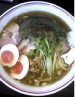 「醤油太麺濃口+チャーシュー」@あぢとみ食堂の写真