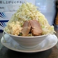 「らーめん（野菜マシマシ、にんにくマシマシ） 600円」@らーめん大 本郷店の写真