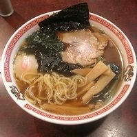 「醤油ラーメン」@炭焼茶屋 歌流多の写真