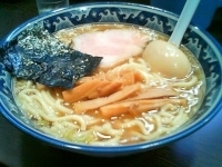 「ラーメン+燻玉 （￥700+￥100）」@兎に角 松戸店の写真