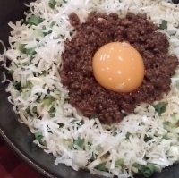 「汁なし坦々麺+大盛+ライス」@麻布麺房どらいちの写真