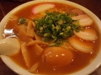 「らーめん大盛+味玉（クーポン）」@のりや食堂の写真