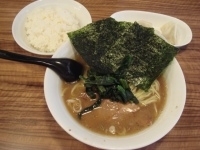 「ランチBセット ラーメン+ライス+肉水餃子」@麺家 威風堂堂 高田馬場店の写真