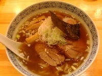 「醤油ラーメン￥600+肉1枚￥50」@麺や 松の写真