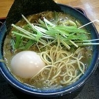 「海豚カレーメン+中濃スープ+味玉子」@ラーメン猪太の写真
