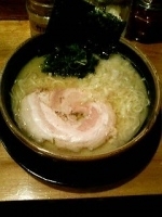 「ラーメン 600円 脂多目 縮れ麺」@こうみ家の写真