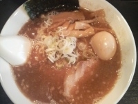 「らーめん￥700+味玉（ランチサービス）」@麺屋錦 新橋の写真