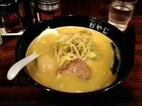 「おやじ麺（750円）+味付玉子（100円）」@北海道らーめん おやじ 町田店の写真