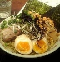 「やみつきまぜそば(大盛)+焦がしネギ」@頂の写真