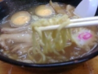 「醤油ラーメン650円+煮卵100円」@にぼしらーめん日暮里一代の写真