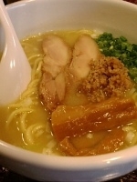 「鶏白らーめん」@鶏の穴の写真