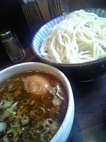 「肉入りつけ麺（並盛り）+味玉」@麺舗十六の写真