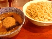 「薫玉つけめん大盛 魚粉マシ 850円+100円=950円」@麺や 璃宮の写真