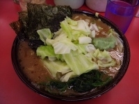 「ラーメン+キャベツ」@ラーメン杉田家の写真