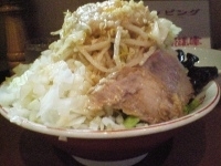 「油めん（ヤサイましましタマネギましましニンニク）」@らーめん ぽっぽっ屋 水道橋店の写真