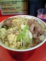 「ラーメン（麺半分・ニンニク・カラメ）（600円）」@ラーメン二郎 府中店の写真