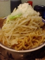 「ふじ麺 麺少なめ、ヤサイチョイマシ（700円の所、チケットで20」@麺絆や 519の写真