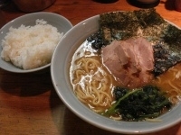 「チャーシューメン中+ライス食べ放題」@横浜家系らーめん 武道家の写真