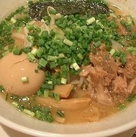 「白 味玉のせ」@GINZA DINING RONTANの写真