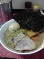 「味玉らぁ麺」@自家製太打麺 勢拉 西千葉店の写真