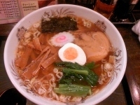 「ラーメン ￥683」@元祖つけ麺の味 東京らーめん 一福の写真