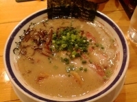 「叉焼麺￥900（バリカタ）+替玉￥120×4（ハリガネ、バリカタ」@博多長浜らーめん 田中商店の写真