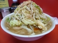 「小（ニンニク少な目他全マシ）」@ラーメン二郎 神田神保町店の写真