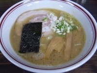 「とんこつ醤油」@らー麺 つるやの写真