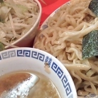 「ザルラーメン（ヤサイマシマシ・ニンニクマシマシ）+大盛」@ラーメン二郎 府中店の写真