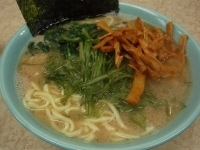 「茎わかめラーメン中（硬め）+メンマ+キムチ丼」@川崎家 榎町店の写真