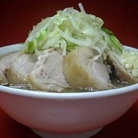 「小豚ラーメン（ニンニクダブル） 750円」@ラーメン二郎 神田神保町店の写真