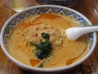 「タンタン麺880円炒飯セット380円」@中国ラーメン 揚州商人 新橋店の写真