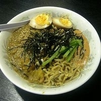 「汁なし坦々麺（夜の部限定）+味付玉子+カレートッピング」@桃天花の写真