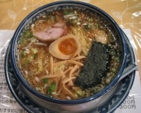 「醤油揚げねぎラー麺+半熟煮玉子」@めんや宮田の写真