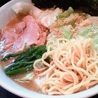 「ラーメン キャベツトッピング （630円+100円）」@濱壱の写真