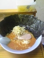 「のりらーめん唐辛子麺硬め、小ライス」@らーめん家 せんだい 鶴ヶ峰本店の写真