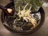 「黒やみ炙りチャーシュー麺」@やみつき家ほんぽの写真