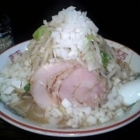 「ラーメン（ヤサイマシ、タマネギマシ） 700円」@らーめん るどるふの写真