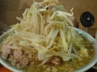 「ラーメン（+全マシ）」@ラーメン富士丸 西新井大師店の写真